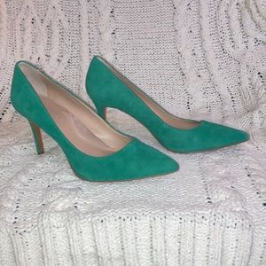 Banana Republic Grass Green Madison 12 Hour Heels